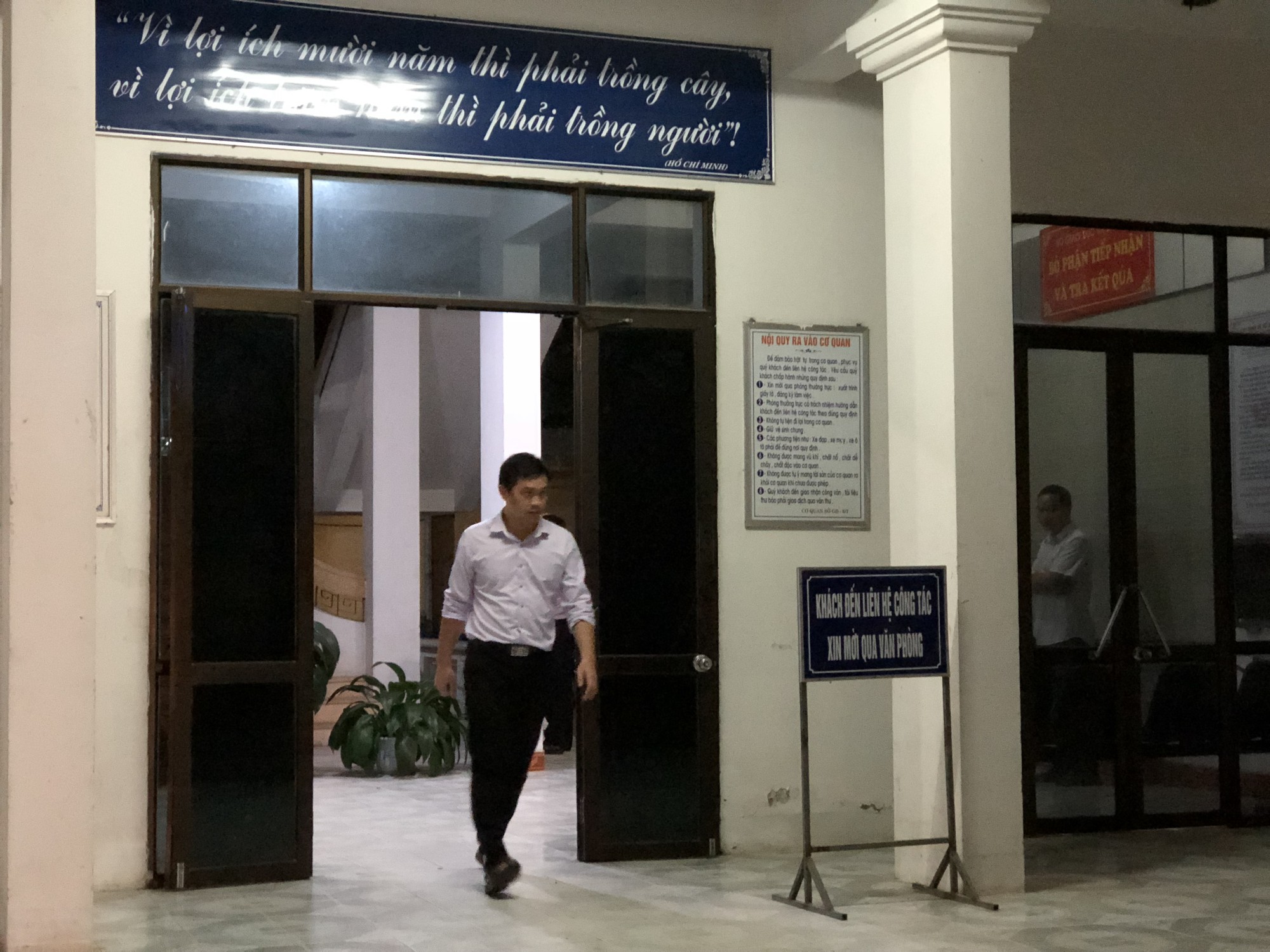 Phó Cục trưởng Cục Quản lý Chất lượng: “Có những thông tin đang rà soát về nghi vấn điểm thi ở Lạng Sơn và hiện chưa thể tiết lộ” - Ảnh 4.