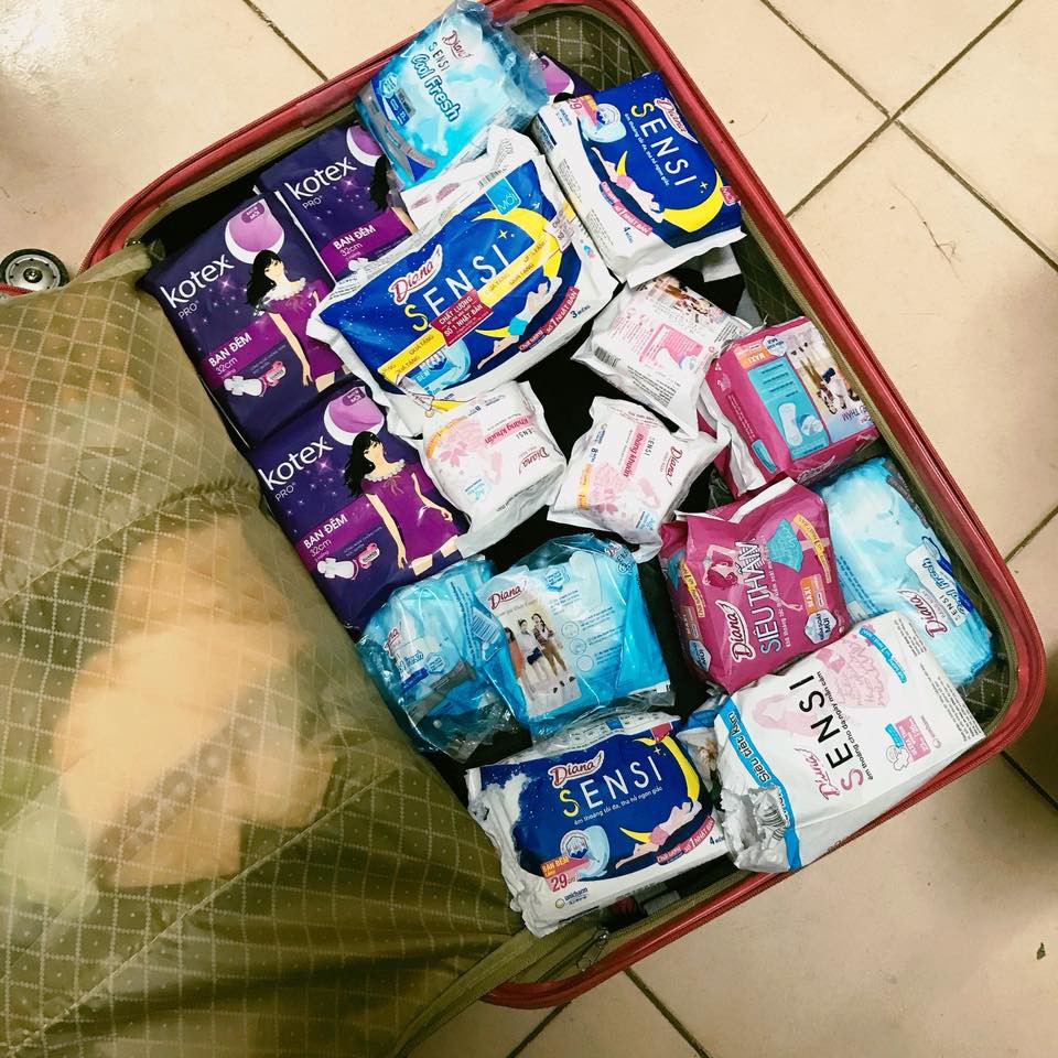 Hết băng vệ sinh, du học sinh Việt lại đua nhau khoe vali chứa đầy mì tôm vì sợ... ở bển không bán! - Ảnh 7.
