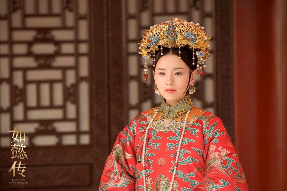 Mê đắm với thần thái chuẩn  mẫu nghi thiên hạ  ở đại lễ sắc phong Hoàng hậu của  Như Ý  Châu Tấn
