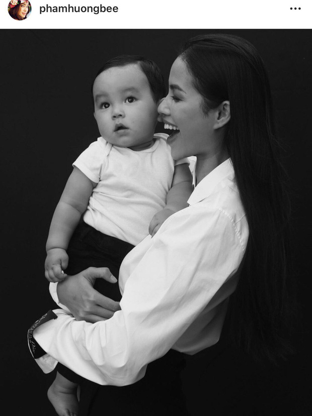 Phạm Hương lại hé lộ thêm ảnh cận mặt của con trai 1 tuổi, càng nhìn càng thấy sở hữu nhiều nét đẹp từ mẹ - Ảnh 1.