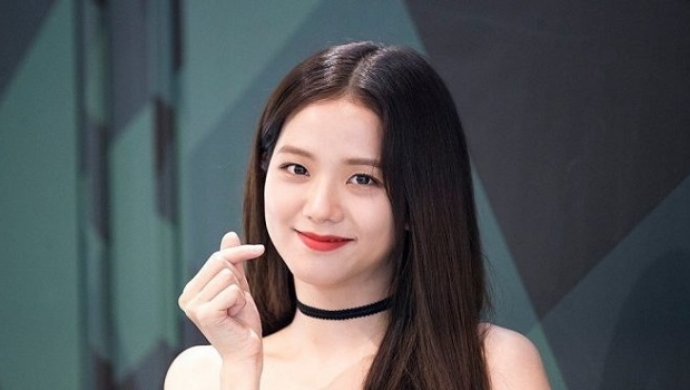 Vì sao Jisoo (BlackPink), Jin (BTS), Jeongyeon (TWICE) hát tốt nhưng luôn bị thiệt thòi?