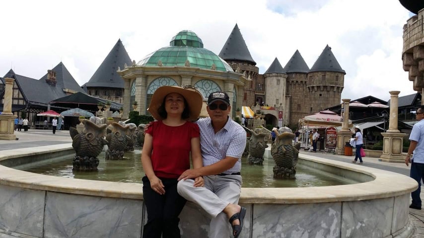 Cô gái kể chuyện tình của bố mẹ khiến mạng xã hội ngưỡng mộ: 30 năm cưới nhau nhưng vẫn gọi nhau là vợ chồng, qua đường phải nắm tay, sẵn sàng đưa nhau đi xem phim, du lịch