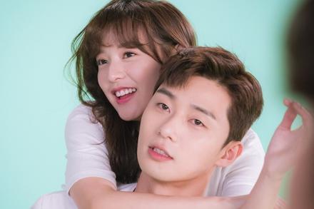 Tin đồn Park Seo Joon - Kim Ji Won hẹn hò hot trở lại