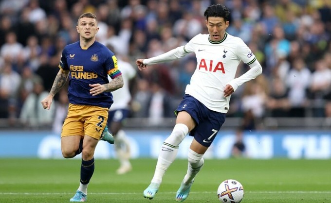 Thắng sốc Tottenham, Newcastle vào top 4 Giải Ngoại hạng Anh