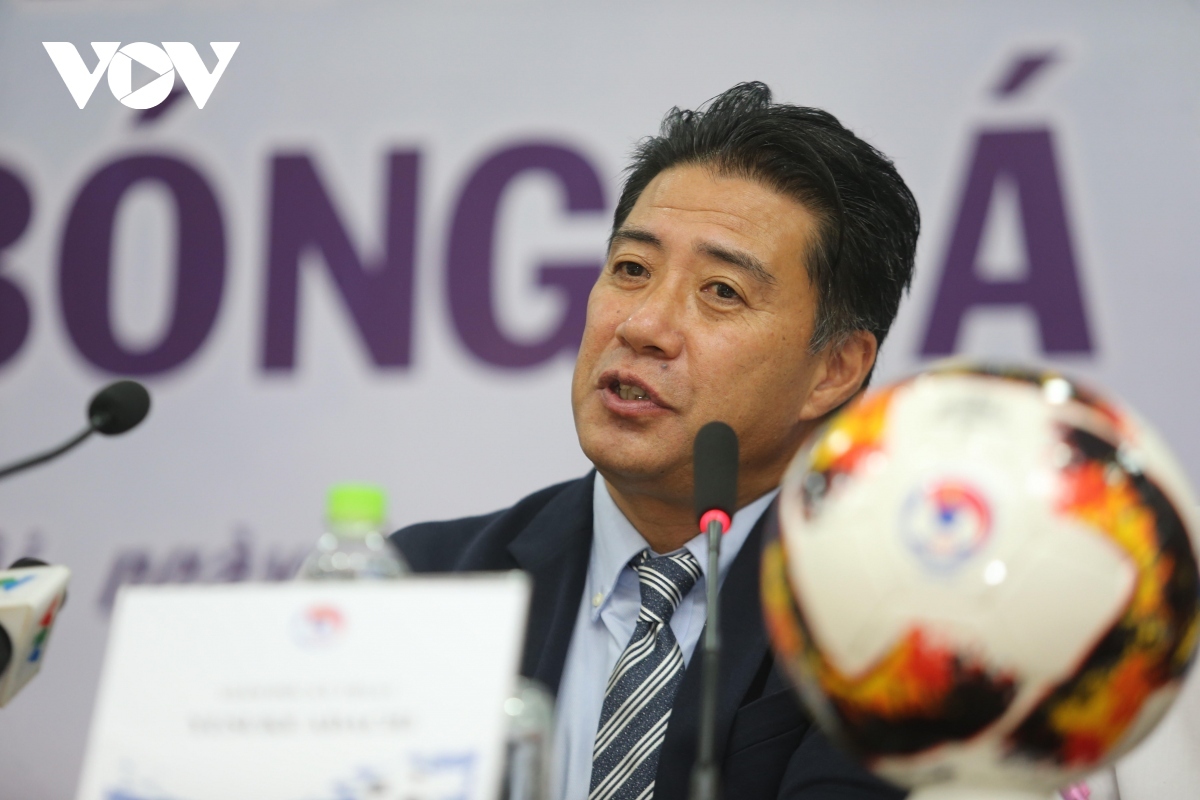 VFF chia tay Giám đốc kỹ thuật Yusuke Adachi