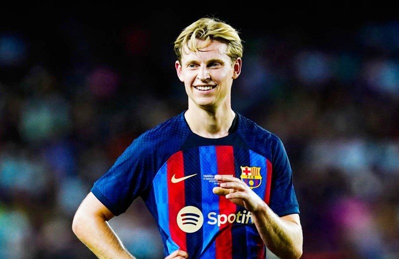 Frenkie de Jong tiết lộ lý do từ chối Man United và Chelsea