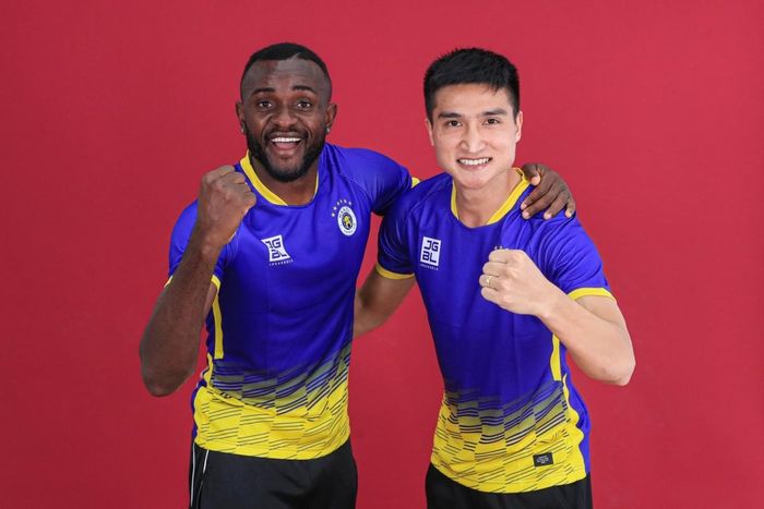Cameroon tiết lộ lý do gia nhập Hà Nội FC