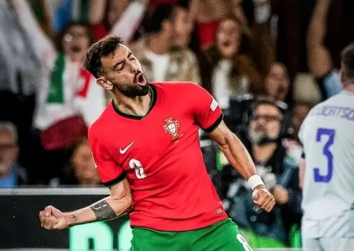 Bruno Fernandes tỏa sáng chói lọi, chạm mốc 600 trận ngay ngày sinh nhật