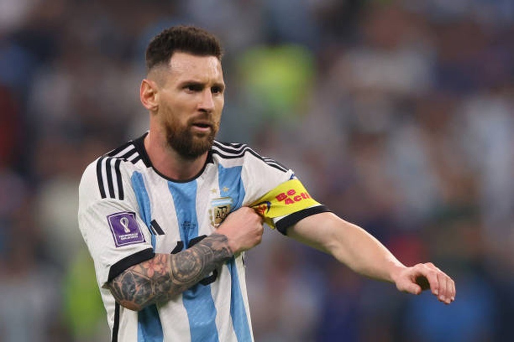 Messi tiếp tục đeo băng đội trưởng Argentina, nhiều gương mặt mới được gọi lên tuyển
