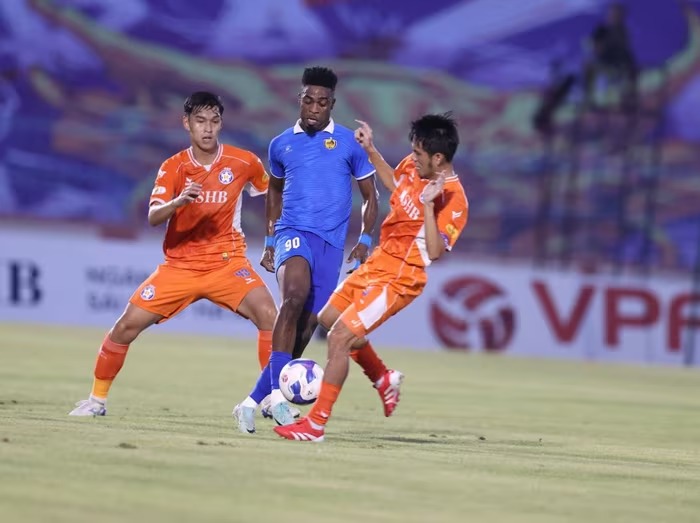 V-League cuối mùa: Kịch tính tăng cao, nghi vấn tiêu cực râm ran