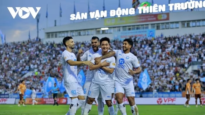 Cuộc đua ngôi vương V-League 2024/2025: Hà Nội FC – còn đó niềm tin và hy vọng