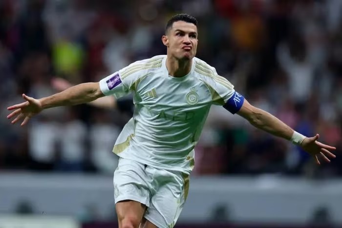 Ronaldo sắp rời Al Nassr? Cả Saudi Arabia “căng mình” giữ chân siêu sao bằng mọi giá!