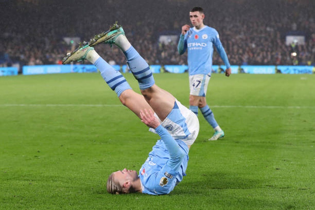 Man City bị phạt 1 triệu bảng vì vi phạm quy tắc khởi động trận đấu Premier League