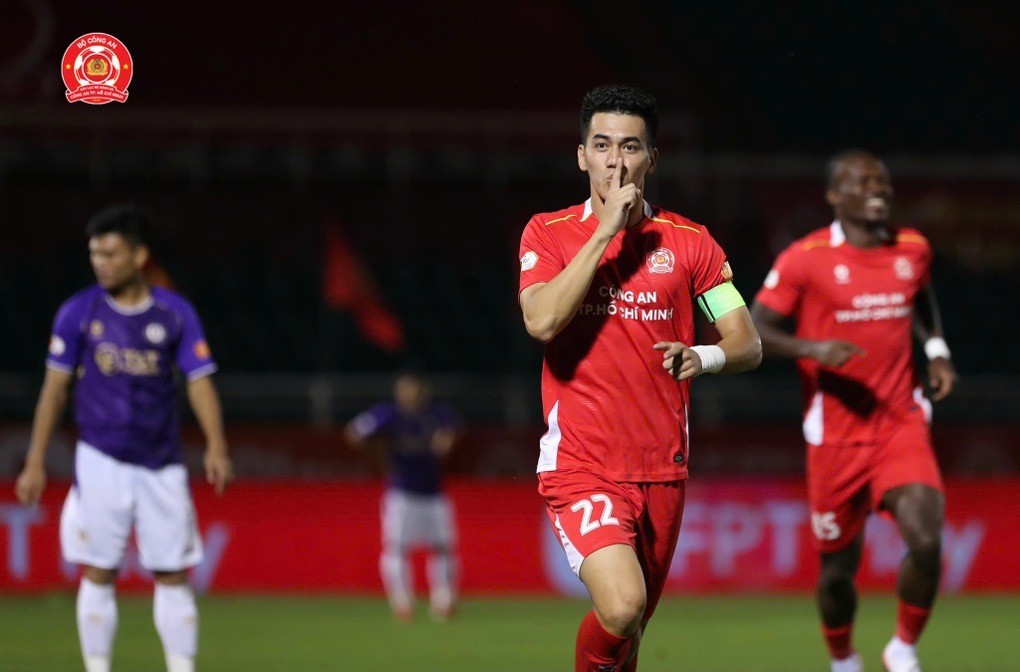 Nguyễn Tiến Linh ghi bàn, CA TPHCM của Lê Huỳnh Đức thắng Hà Nội FC 2-1