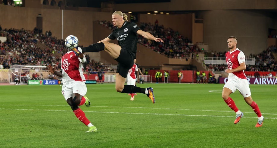 Man City bỏ lỡ quá nhiều cơ hội, bị Monaco cầm chân kịch tính 2-2