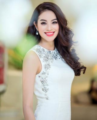 10 mỹ nhân trẻ tuổi ghi dấu ấn năm qua