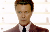 David Bowie qua đời nhưng vẫn dẫn đầu Billboard và Twitter