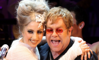 Elton John:  Ca khúc của Lady Gaga rất tuyệt vời 