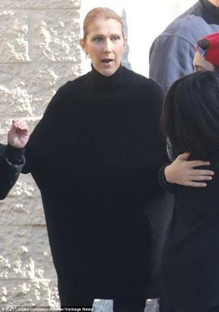 Celine Dion lần đầu xuất hiện sau khi chồng qua đời