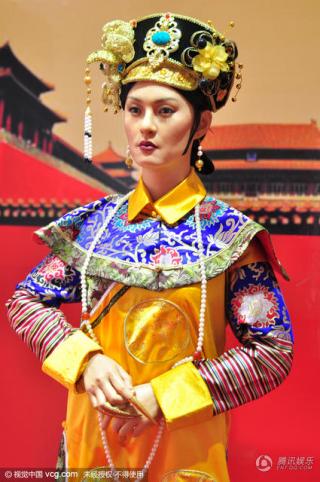 Bật cười với hàng loạt tượng sáp xấu kinh khủng của sao Hoa - Hàn