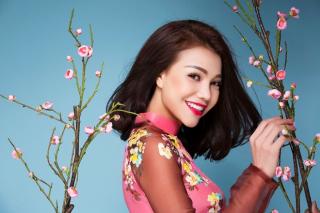 Trà Ngọc Hằng tung ca khúc xuân ngày giáp tết