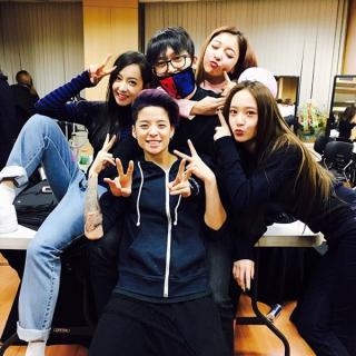 Sao Hàn 2/2: Se Hun  dìm  nhan sắc D.O, T.O.P tung ảnh photoshop kỳ dị