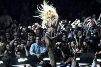 Lady Gaga tham gia Super Bowl, Grammy, Oscar trong tháng 2