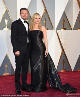 Cặp đôi Titanic Leonardo - Kate tái ngộ trên thảm đỏ Oscar