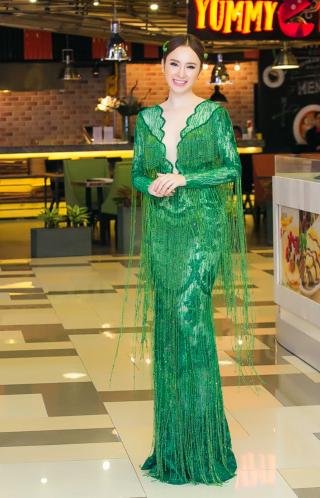 Trường Giang bỏ rơi Angela Phương Trinh vì bận cặp kè Nhã Phương