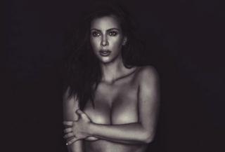 Kim:  Chồng ủng hộ tôi đăng ảnh khỏa thân 