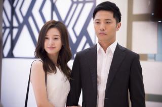 “Hậu Duệ Mặt Trời”: Xót xa chuyện tình buồn nơi sa trường của Jin Goo – Kim Ji Won