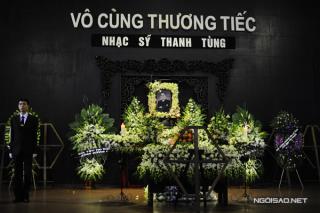 Gia đình nén đau buồn trong đám tang nhạc sĩ Thanh Tùng