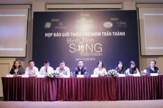 Trấn Thành song ca với các ca sĩ hàng đầu trong liveshow 10 năm