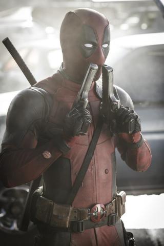 ‘Deadpool’ trở thành phim 17+ ăn khách nhất mọi thời đại