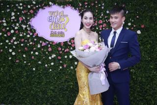 Thủy Tiên trả bao nhiêu tiền cát-xê cho Công Vinh?