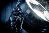 ‘Batman v Superman’ giảm mạnh doanh thu trong tuần thứ hai