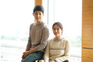 Song Hye Kyo - Song Joong Ki đẹp lung linh như đôi tình nhân ở Hồng Kông
