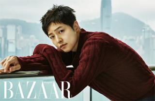 Song Joong Ki gây sốt với vẻ đẹp trai  trẻ thơ 