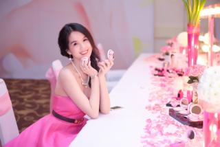 Ngọc Trinh kiếm tiền tỷ nhờ kinh doanh, sao lại bảo ‘dốt’?
