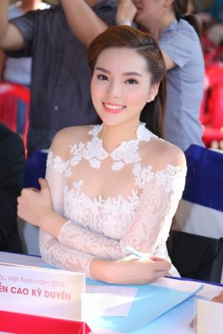 Kỳ Duyên nói về tin đồn Nam tiến vì bạn trai đại gia