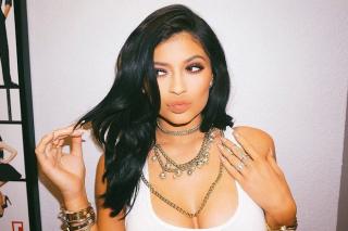 Điều gì đã khiến Kylie Jenner trở thành hot girl số 1 Hollywood?