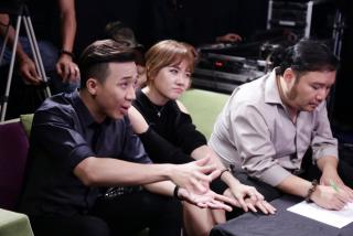 Hari Won - Trấn Thành cùng làm giám khảo gameshow bắt chước nghệ sĩ