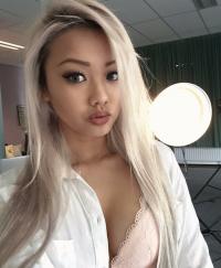 Sexy, phóng khoáng - đó là lý do mà 5 cô nàng gốc Việt này cực hot trên Instagram
