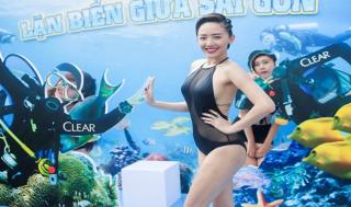 Tóc Tiên khoe cơ thể bốc lửa trong trang phục bikini