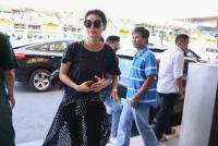 Hoa hậu Thu Hoài ra sân bay tiễn Hồ Hạnh Nhi về Hồng Kông