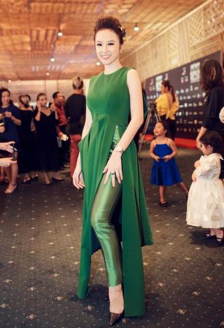 Angela Phương Trinh diện cây đồ hiệu hơn 1 tỷ đồng
