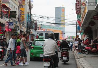 Bị khách sạn hét giá, khách du lịch Đà Lạt chọn tour cắm trại ngoài trời