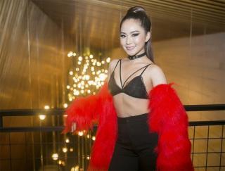 Lương Bích Hữu ngày càng hở bạo sau biến cố tình cảm