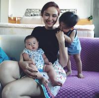 Hoa hậu Diễm Hương lên tiếng về tin đồn bí mật sinh con thứ 2