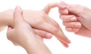 Nhìn đầu ngón tay đoán giàu hay nghèo